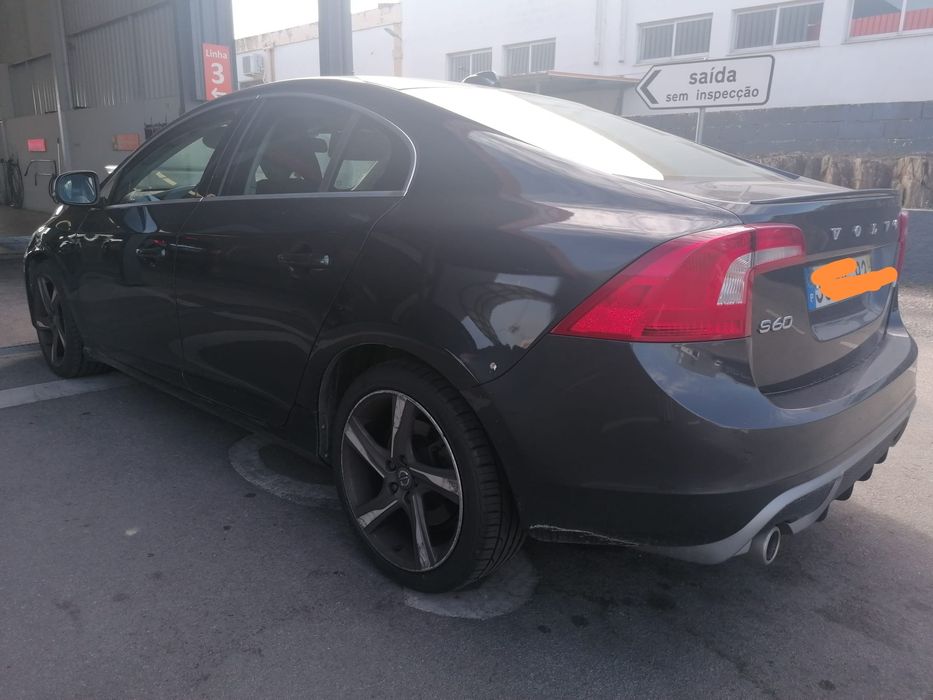 Volvo S60 R Design