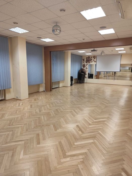 Sala fitness/konferencje/high hills/sesje zdjęciowe/komunie/imprezy/osiemnastki (pow-50/85m2)