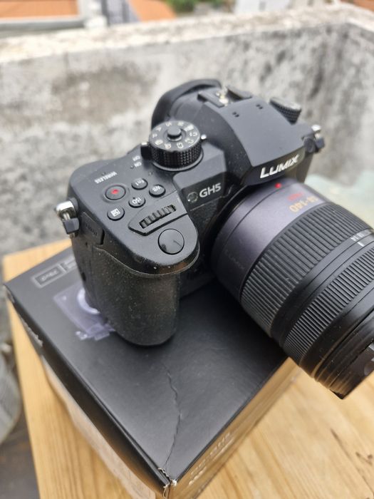 Panasonic Lumix DC-GH5