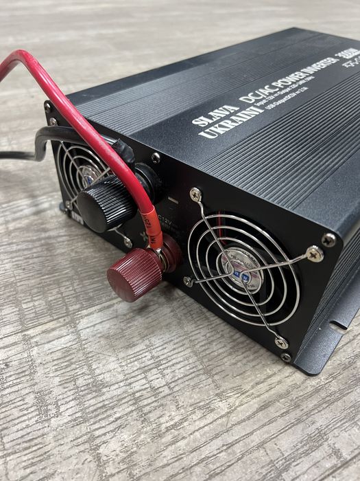 Інвертор 12V → 220V 3000W (пікова 6000W)