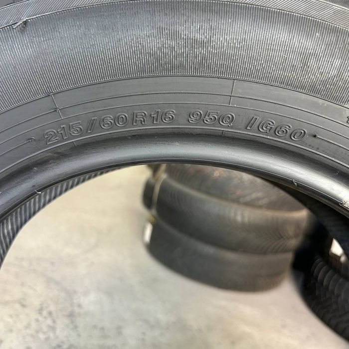 Зимова резина бу 215/60 R16 Yokohama Ice Guard IG60 арктична 7 мм пара або комплект
