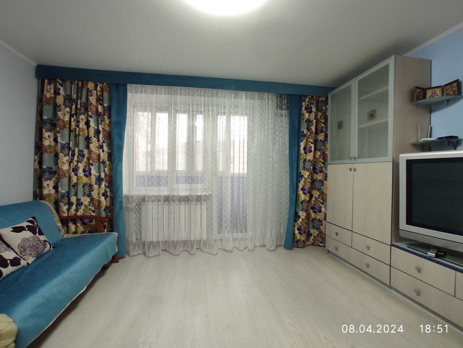 Сдам квартиру посуточно вначале Мануйловского проспекта