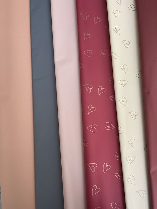 Плёнка, бумага для цветов. Упаковка.