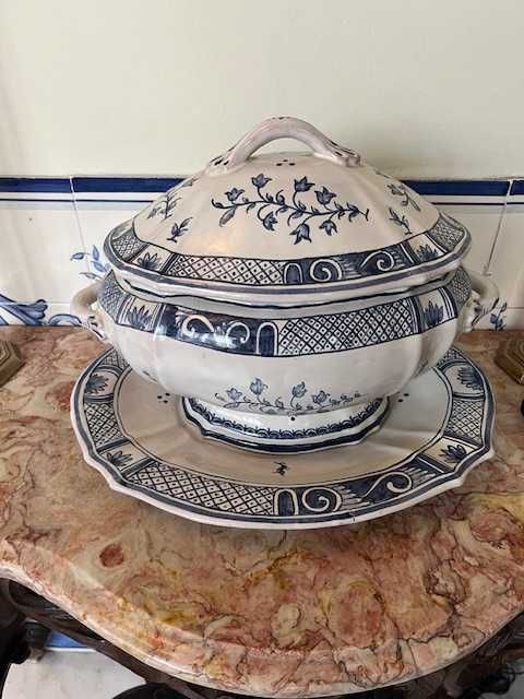 Terrina com travessa com desenhos Pateo 89