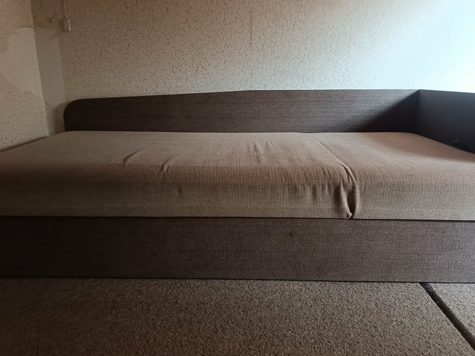 Łóżko (wersalka) ze skrzynią oddam za darmo