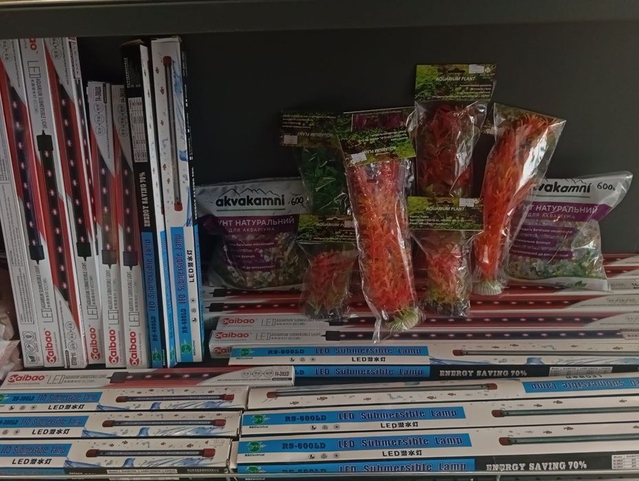 Акваріум.Акваріум під замовлення.Чистка  акваріума.