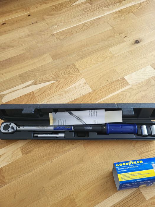 Klucz dynamometryczny Good Year nowy