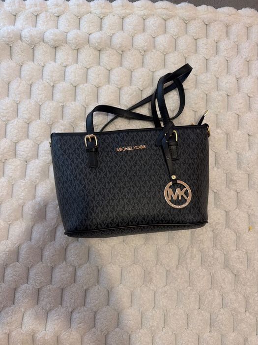 Bolsa MK como nova