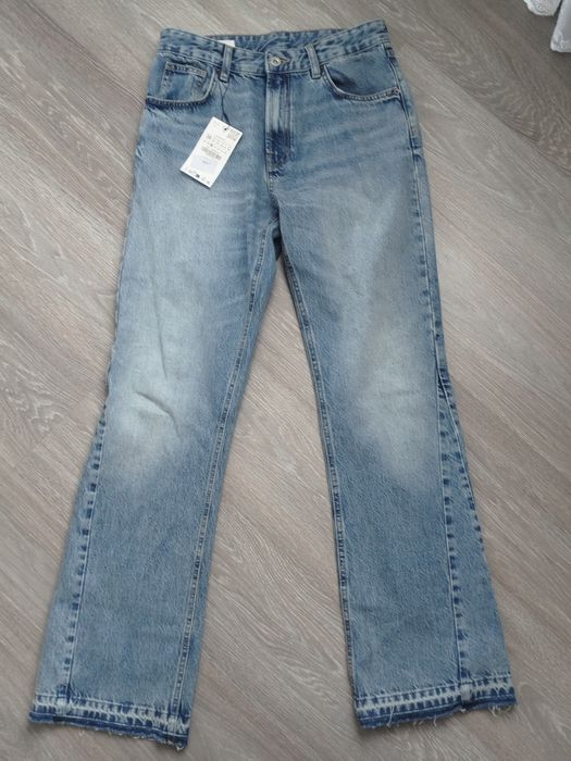 Нові jeans ZARA Flared