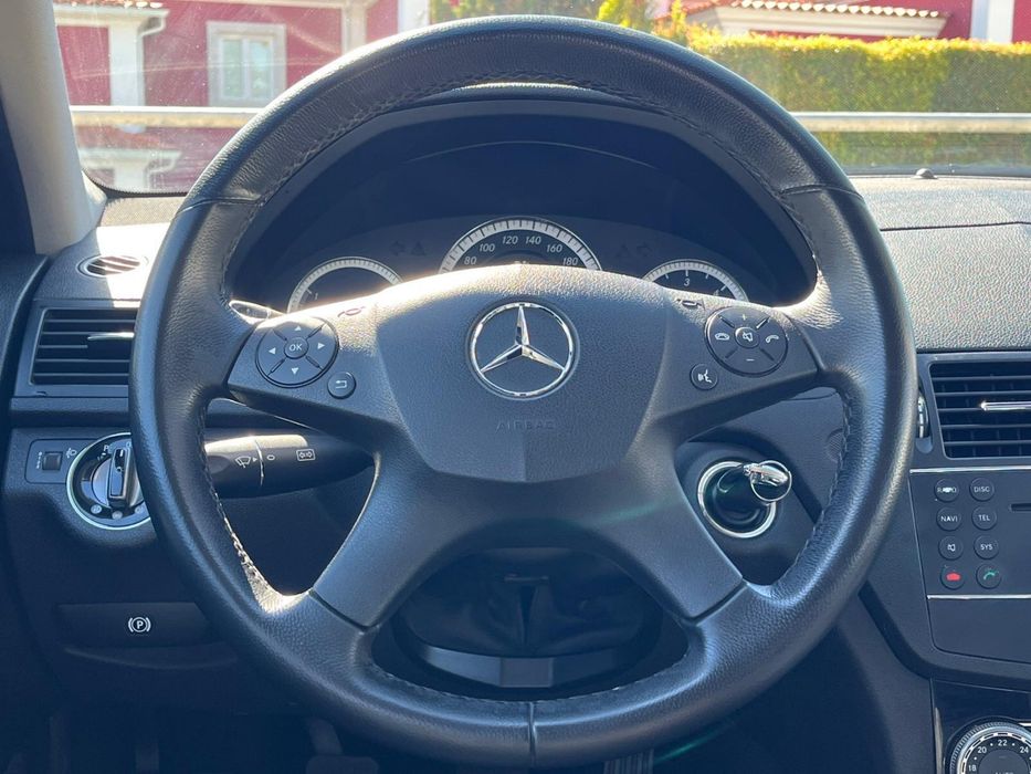 Mercedes Benz C220d manual
