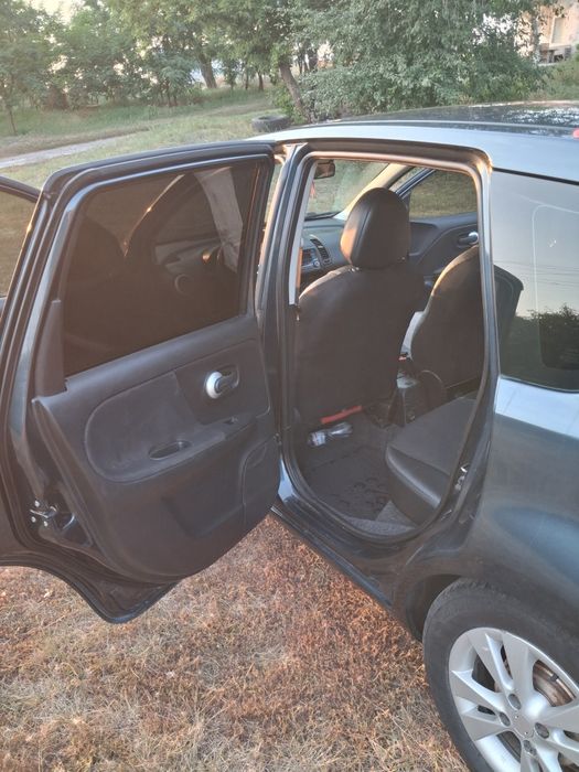 Nissan note 2012
