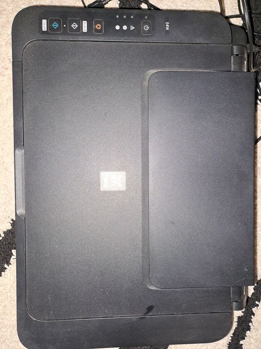 Принтер Canon в отличном состоянии.