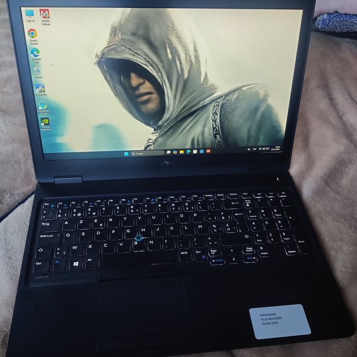 Ноутбук Dell Latitude 5570 / 15.6" / i5-6300U / 8GB RAM / 120GB SSD