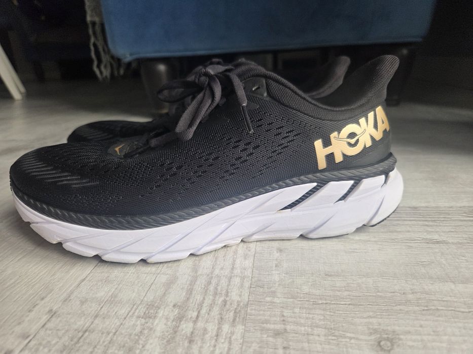 Hoka  clifton  7