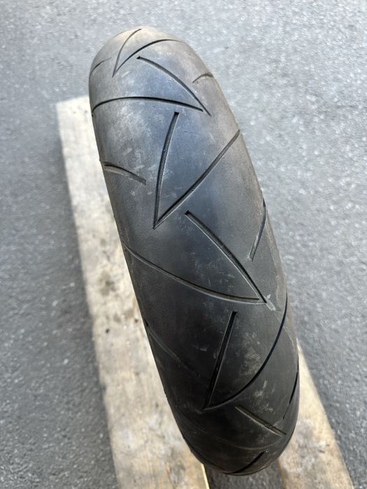 Мотошина 120 70 17 58W Continental ContiRoadAttack 2 передня