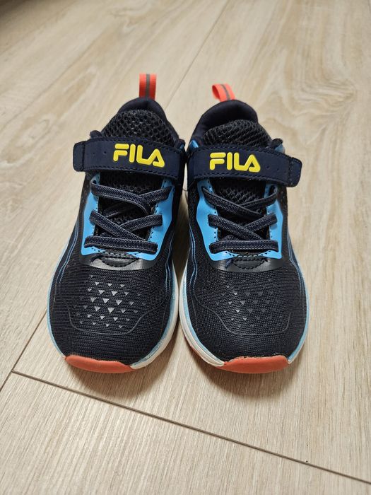 Дитячі кросівки Fila 28 розмір ,19см весна -літо