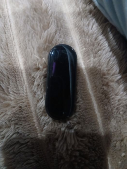 Продам часы mi band 6 и mi band 7