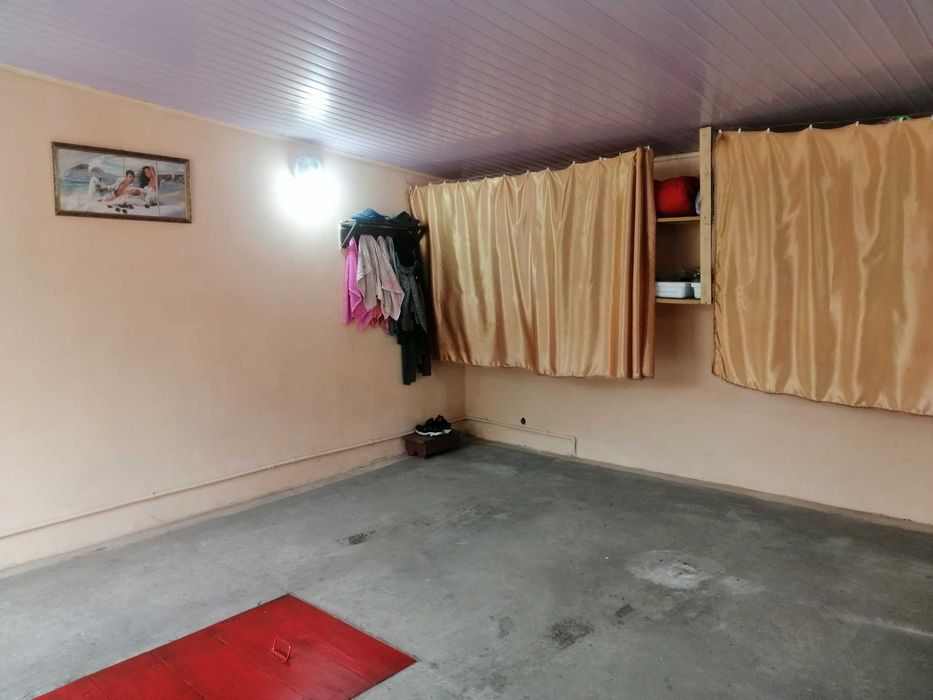 Продается гараж по вул. Прилуцька  свитло вода погреб Оличное состояни