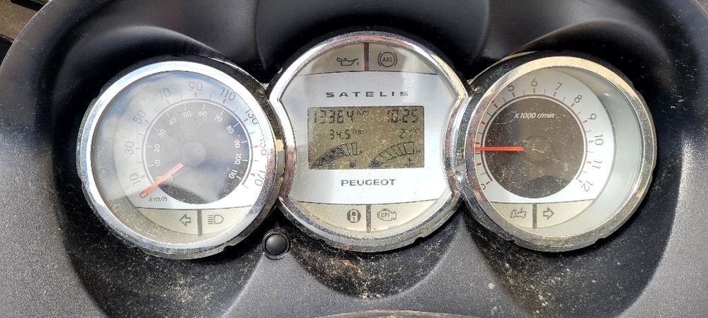 Peugeot Satelis 125i Compressor