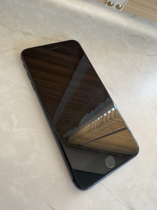 Iphone 8 Plus 64Gb