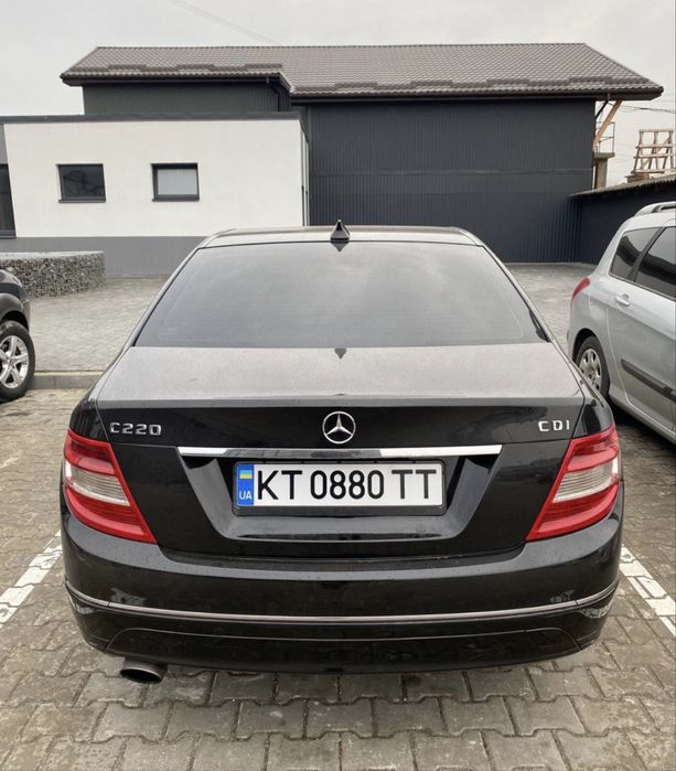 Mercedes-Benz C-220