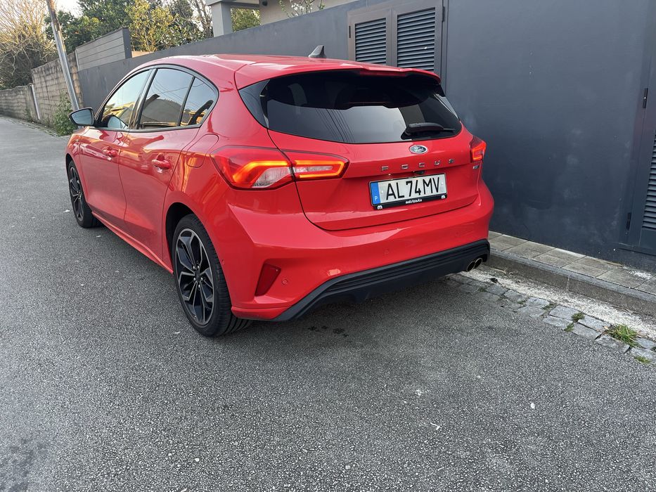 Ford Focus St-line X mhev