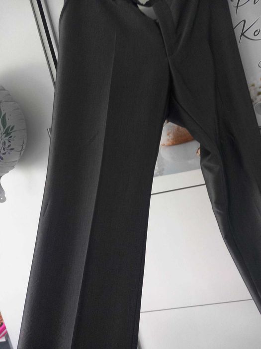 Sprzedam garnitur męski roz. marynarki 58