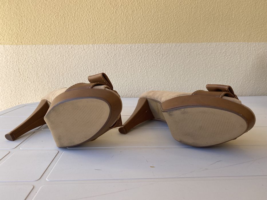 Sapatos de salto alto compensados Marypaz