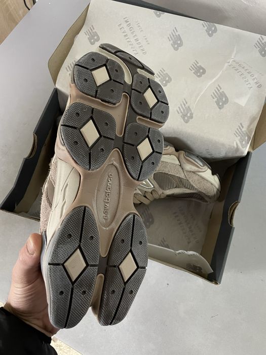 Кроссовки New Balance 9060 Mushroom 36-45