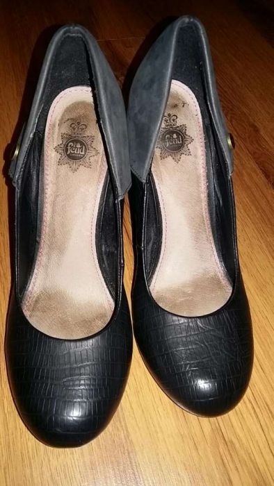 Czarne orginalne szpilki