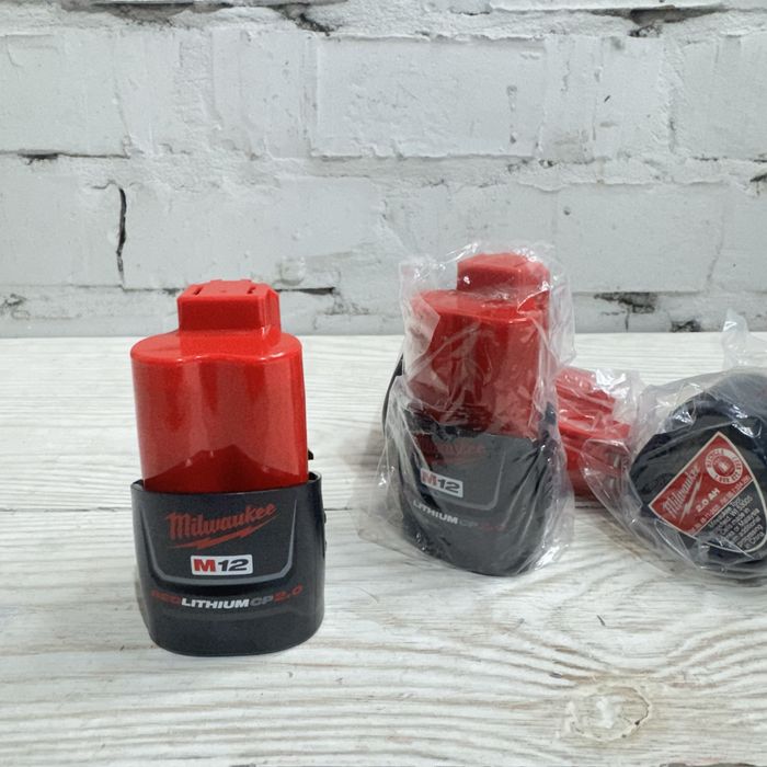 Аккумулятор Milwaukee M12 2.0 RedLithium 48-11-2420