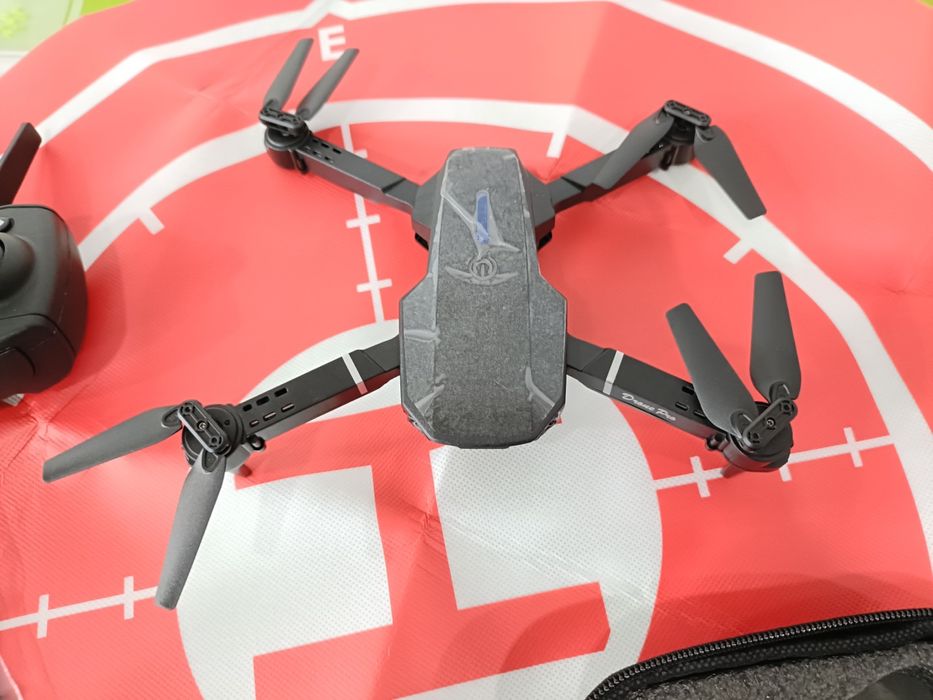 Drone E 88  pro NOVO