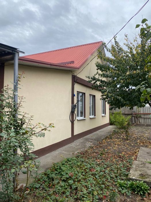 Продаж житлового будинку