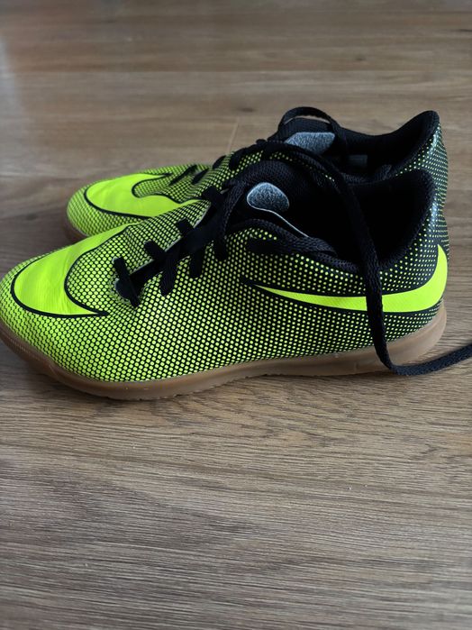 Спортивне взуття р.35