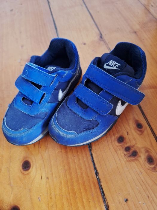 Buty chlopięce Nike r. 26