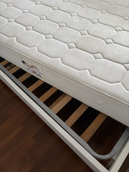 Cama de casal 200x150