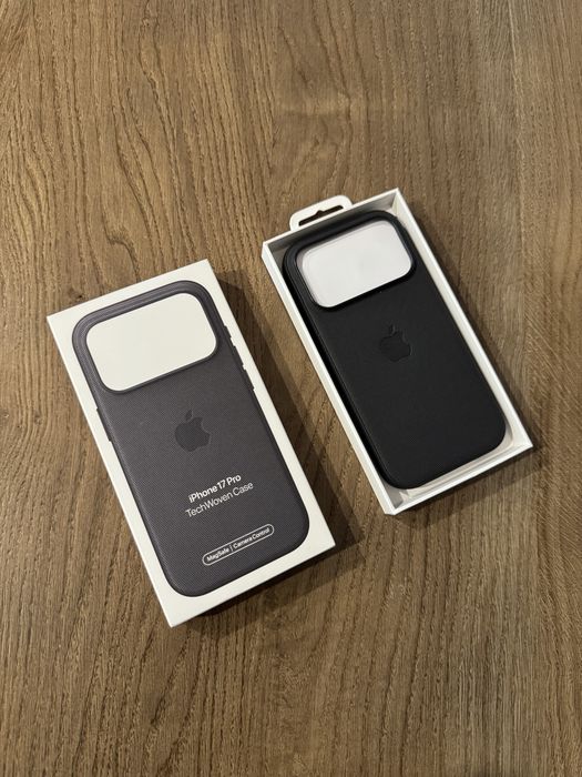Sprzedam pokrowiec APPLE TechWoven iPhone 17 Pro Czarny