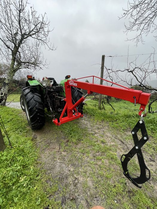 Vendo grua traseira NOVA