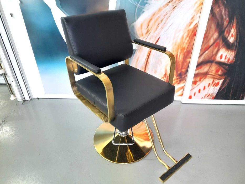 Cadeira Hidráulica Nova e Profissional em Dourado