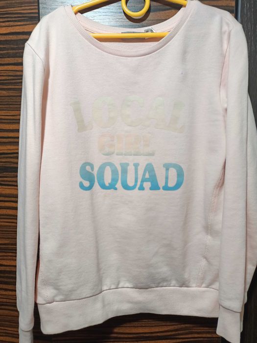 Кофточка на девочку 134-140