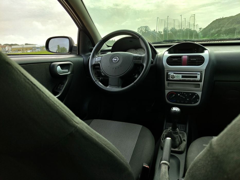 Opel corsa 2006 apenas 123 mil KMS