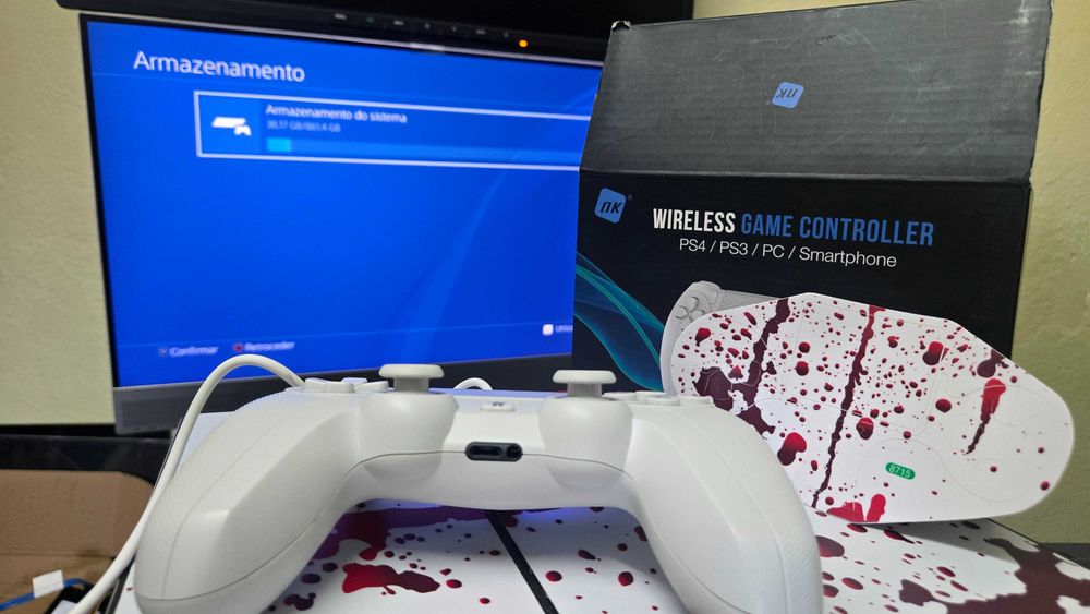 Playstation 4 Fat Bloody White Skin de 1Tb + Oferta película comando