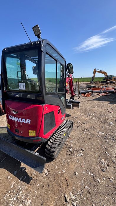 Miniładowarka minikoparka AVANT BOBCAT WIERTNICA krata niwelacyjna  24/7 FV wynajem