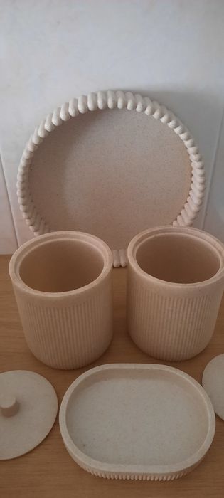 Conjunto de 4 peças em cerâmica