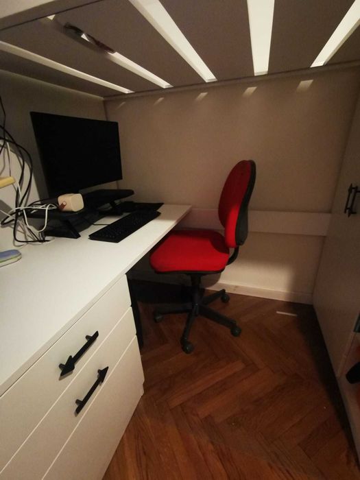 Ikea SMASTAD łóżko z szafą i biurkiem