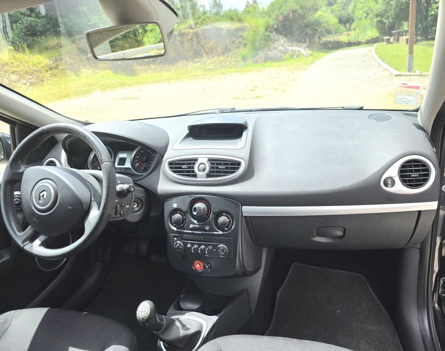 Vendo Renault Clio III Imaculado