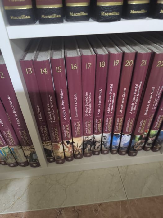 Venda de Coleção História Universal e Enciclopédia