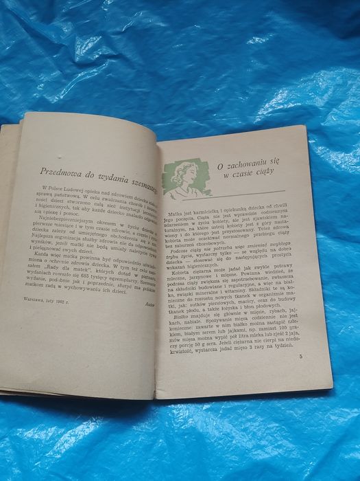 Książka stara o karmieniu i pielęgnowaniu niemowląt 1962rok