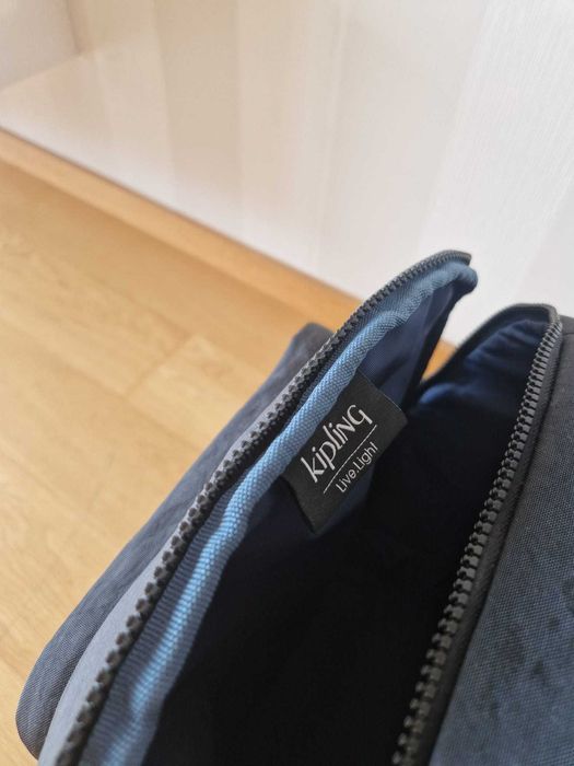 Kipling Mochila New Zea 26L - com função trolley