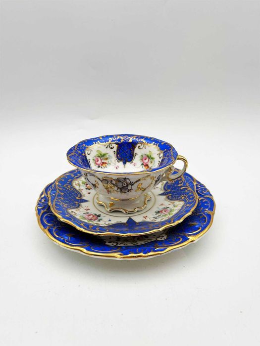 Bule Garibaldi em porcelana da Vista Alegre